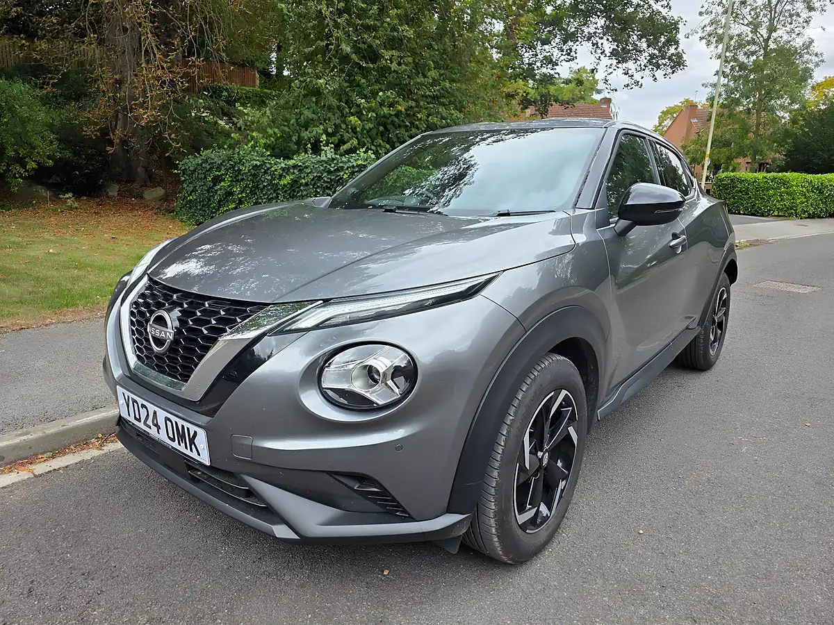 Used 2024 Nissan Juke N-Connecta Grey - Interior and Exterior details 3