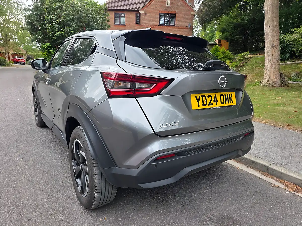 Used 2024 Nissan Juke N-Connecta Grey - Interior and Exterior details 4