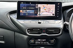 Used 2024 Nissan Juke N-Connecta Grey - Interior and Exterior details 12
