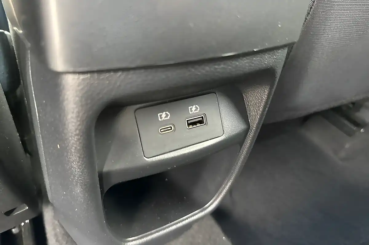 Used 2024 Nissan Juke N-Connecta Grey - Interior and Exterior details 15
