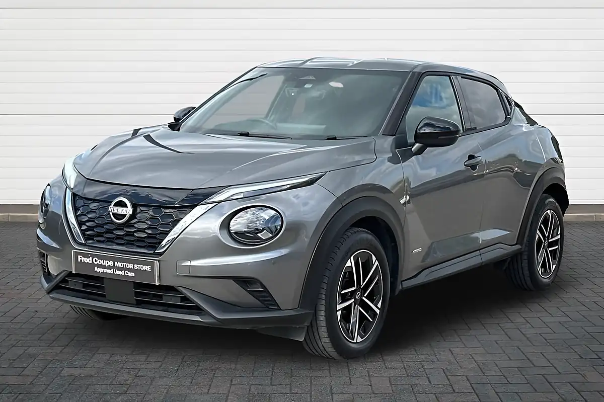 Used 2024 Nissan Juke N-Connecta Grey - Interior and Exterior details 7