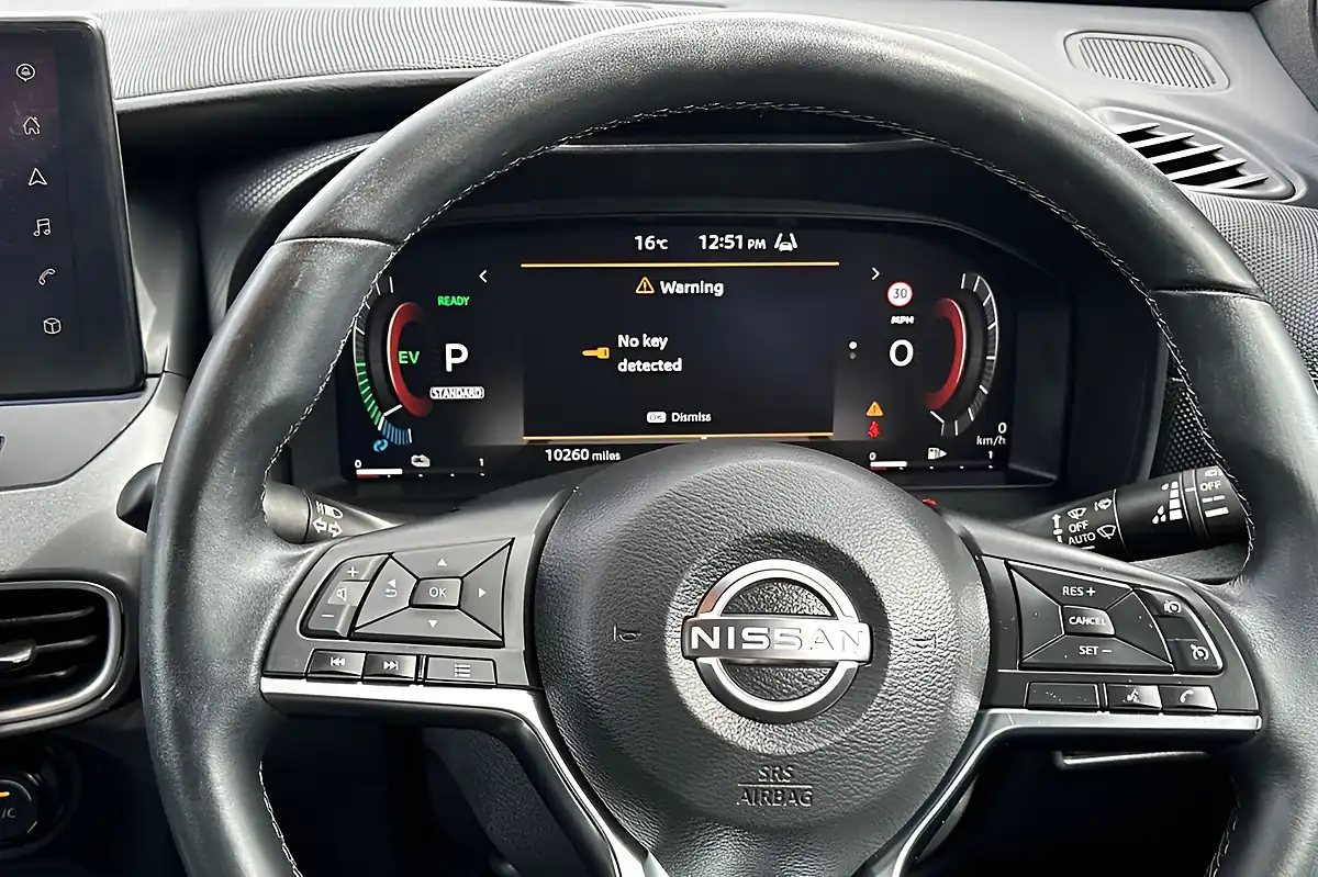 Used 2024 Nissan Juke N-Connecta Gun Metal - Interior and Exterior details 10