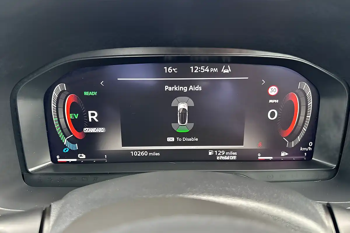 Used 2024 Nissan Juke N-Connecta Gun Metal - Interior and Exterior details 19