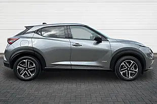 Used 2024 Nissan Juke N-Connecta Gun Metal - Interior and Exterior details 2