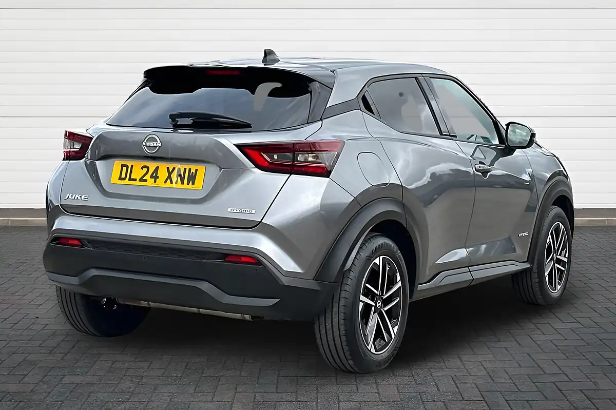Used 2024 Nissan Juke N-Connecta Gun Metal - Interior and Exterior details 3