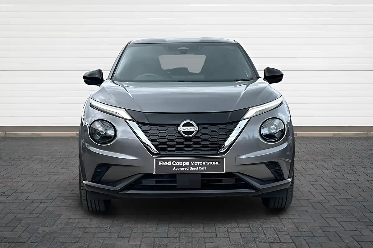 Used 2024 Nissan Juke N-Connecta Gun Metal - Interior and Exterior details 8