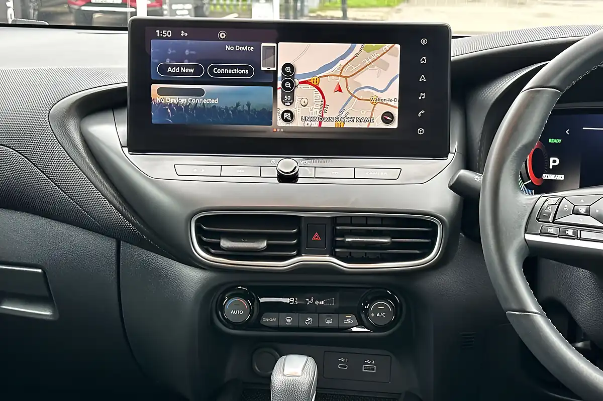 Used 2024 Nissan Juke N-Connecta Gun Metal - Interior and Exterior details 12