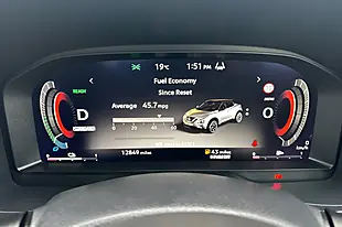 Used 2024 Nissan Juke N-Connecta Gun Metal - Interior and Exterior details 18