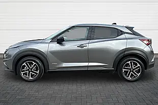 Used 2024 Nissan Juke N-Connecta Gun Metal - Interior and Exterior details 6
