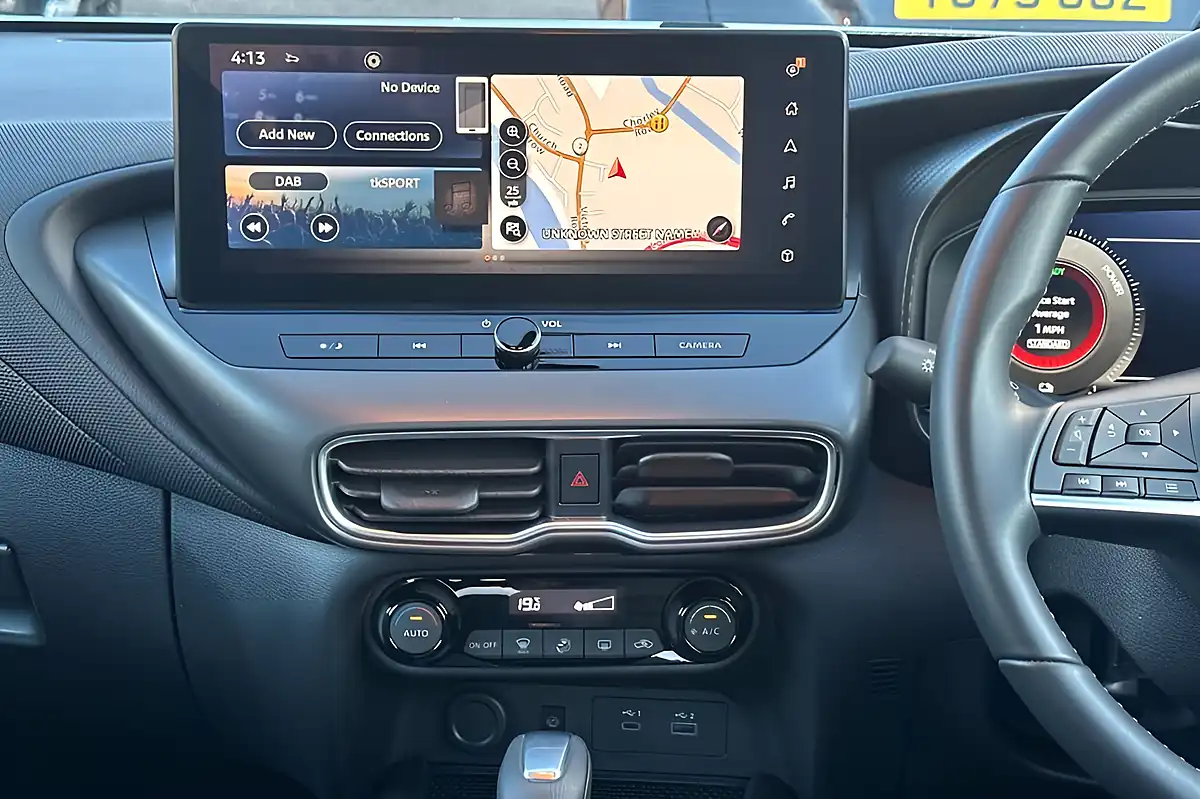 Used 2024 Nissan Juke N-Connecta Gun Metal - Interior and Exterior details 12