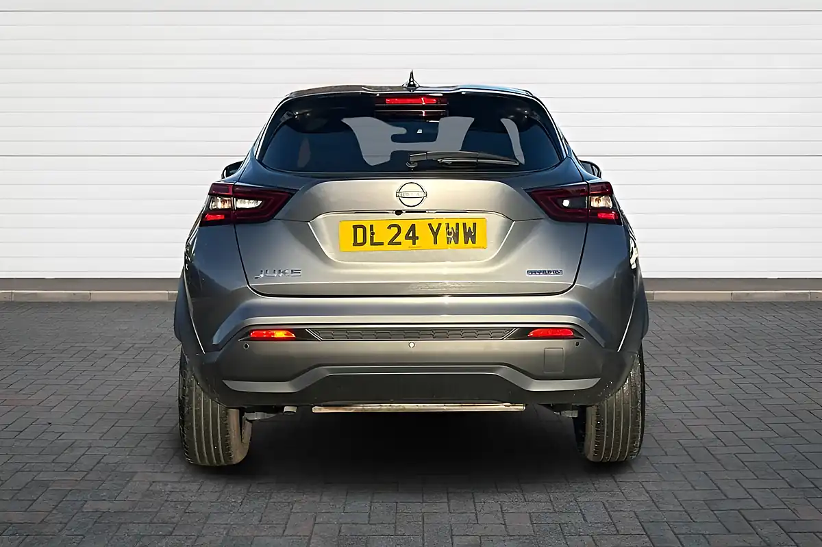Used 2024 Nissan Juke N-Connecta Gun Metal - Interior and Exterior details 4