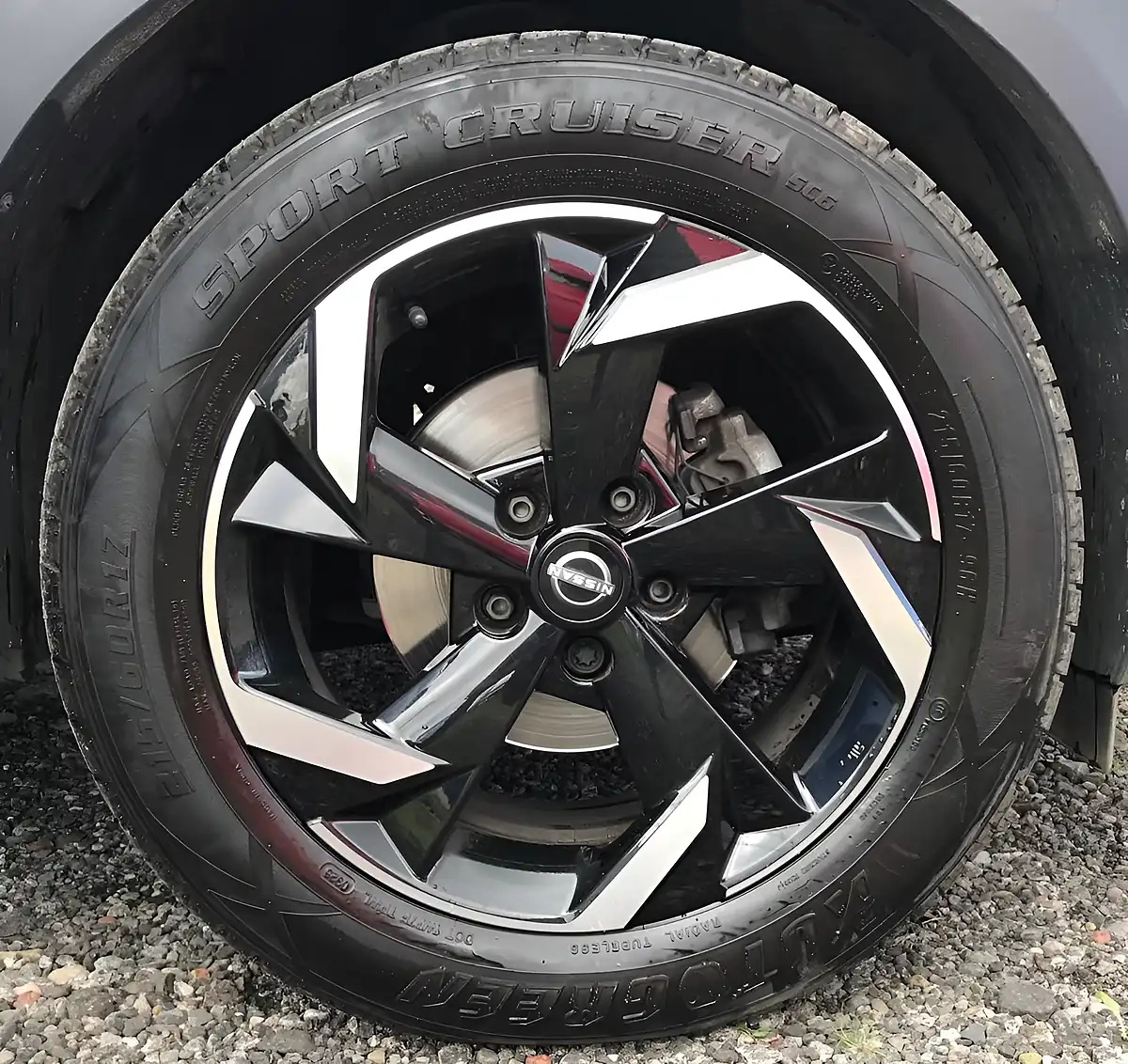 Used 2024 Nissan Juke N-Connecta Magnetic Blue - Interior and Exterior details 12