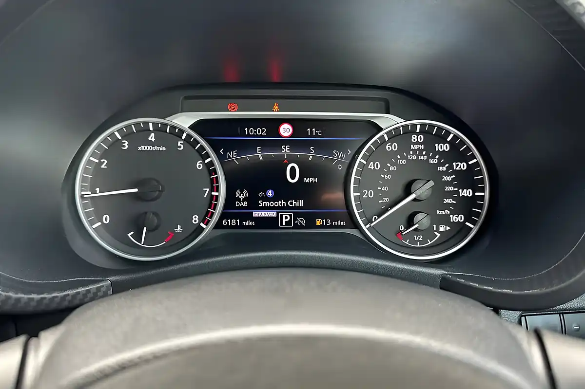 Used 2024 Nissan Juke N-Connecta Pearl Black - Interior and Exterior details 17