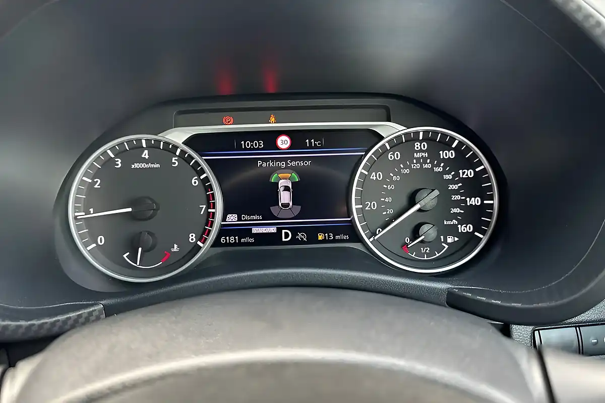 Used 2024 Nissan Juke N-Connecta Pearl Black - Interior and Exterior details 18
