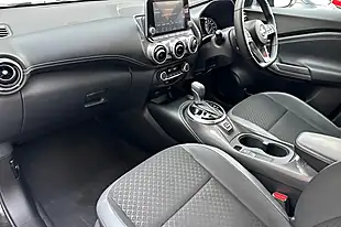 Used 2024 Nissan Juke N-Connecta Pearl Black - Interior and Exterior details 4