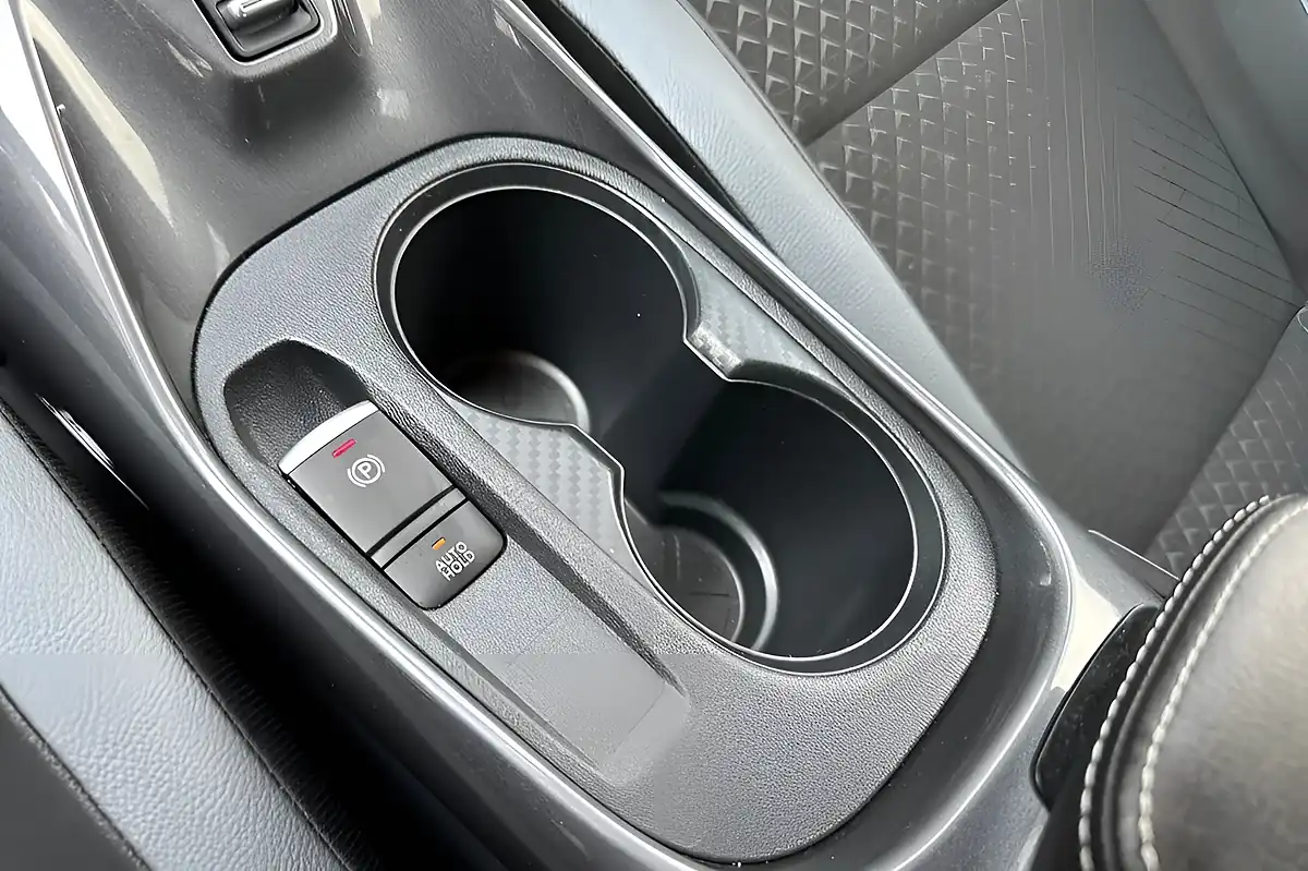 Used 2024 Nissan Juke N-Connecta Pearl Black - Interior and Exterior details 9