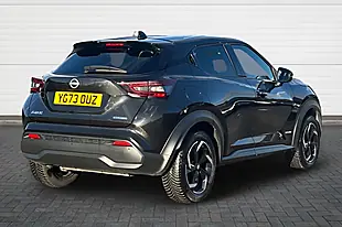 Used 2024 Nissan Juke N-Connecta Pearl Black - Interior and Exterior details 3