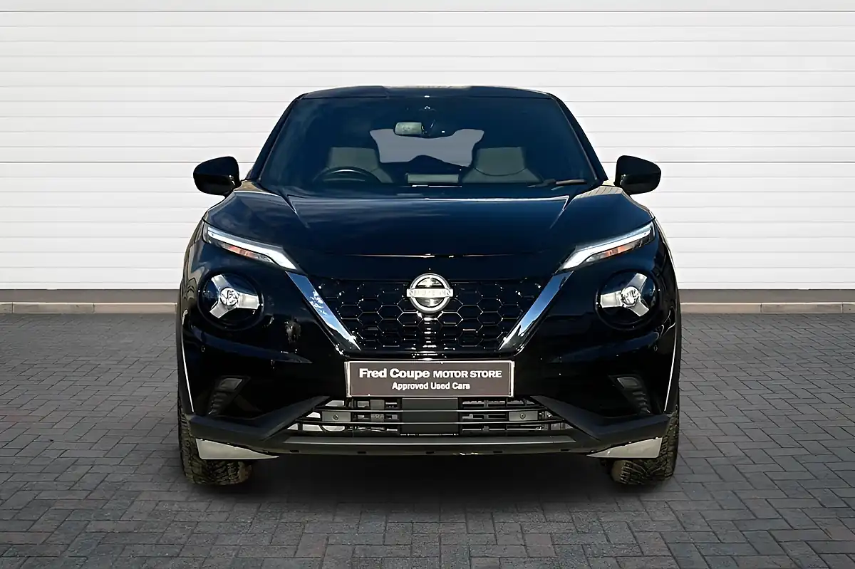 Used 2024 Nissan Juke N-Connecta Pearl Black - Interior and Exterior details 8