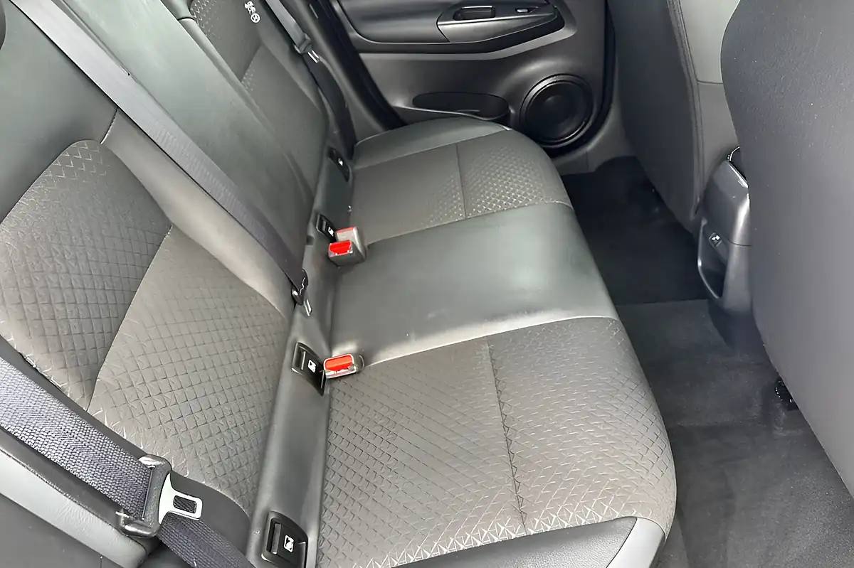 Used 2024 Nissan Juke N-Connecta White - Interior and Exterior details 16