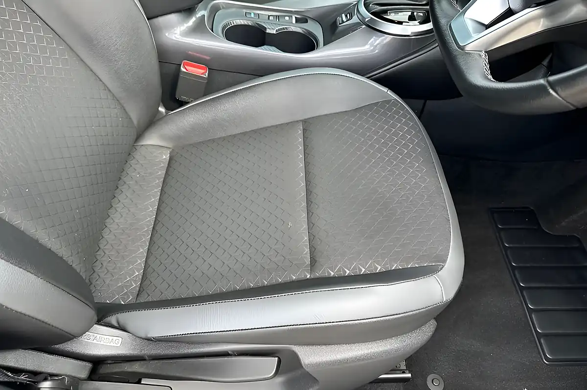 Used 2024 Nissan Juke N-Connecta White - Interior and Exterior details 17