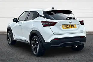 Used 2024 Nissan Juke N-Connecta White - Interior and Exterior details 5