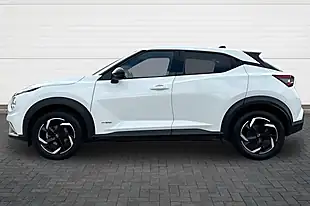 Used 2024 Nissan Juke N-Connecta White - Interior and Exterior details 6