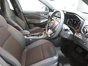 Used 2024 Nissan Juke N-Connecta White - Interior and Exterior details 8