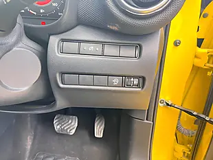 Used 2024 Nissan Juke N-Connecta Yellow - Interior and Exterior details 11