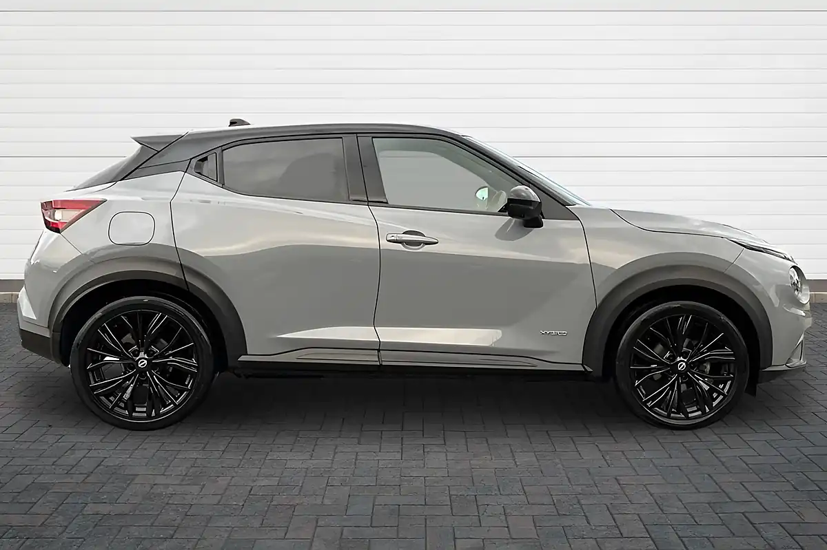 Used 2024 Nissan Juke N-Sport Ceramic Grey/ Pearl Black - Interior and Exterior details 2