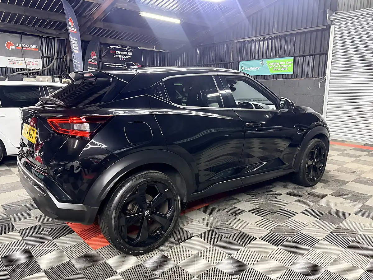 Used 2024 Nissan Juke Tekna Black - Interior and Exterior details 12