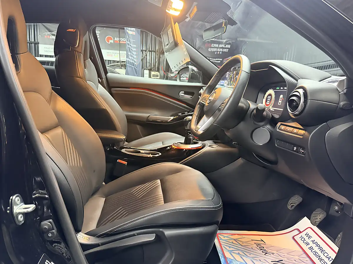 Used 2024 Nissan Juke Tekna Black - Interior and Exterior details 20