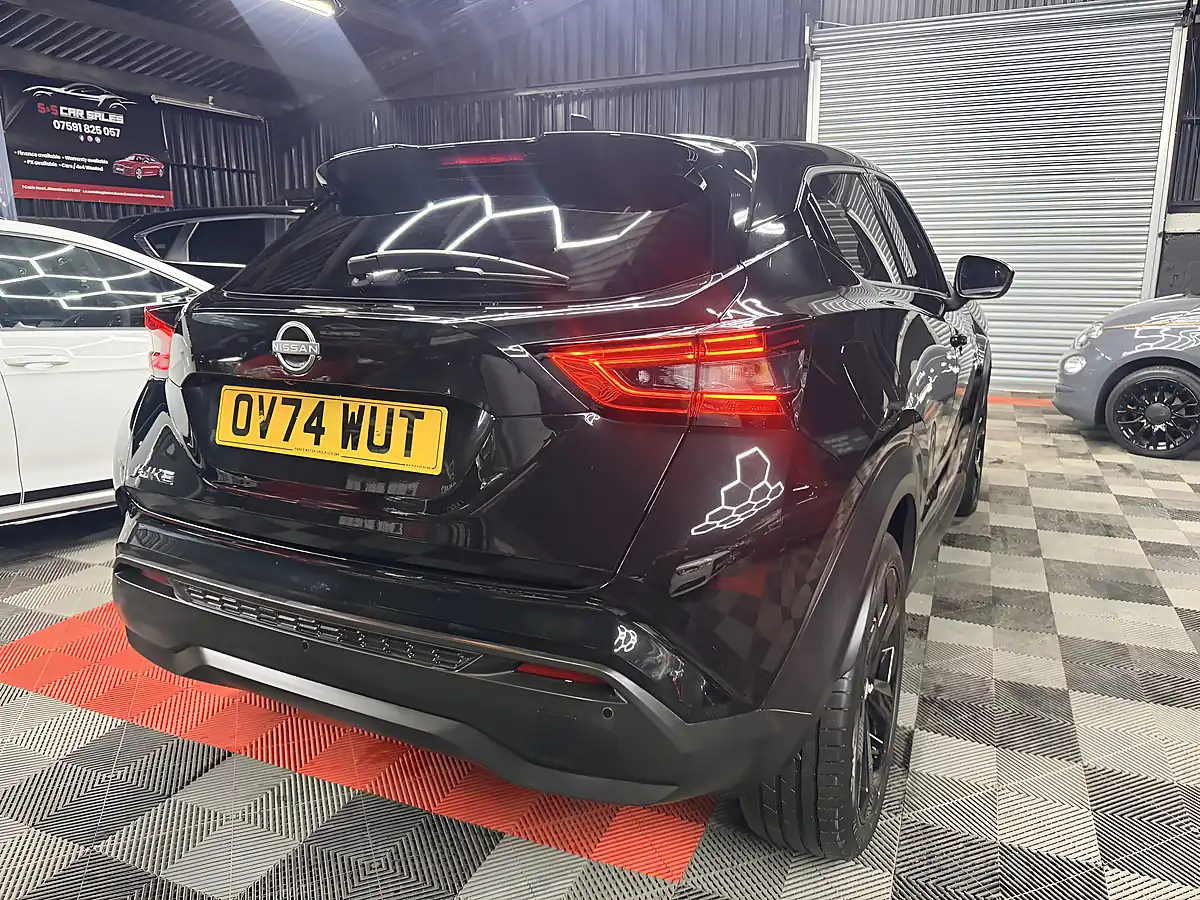 Used 2024 Nissan Juke Tekna Black - Interior and Exterior details 4