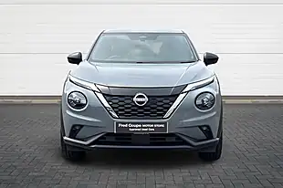 Used 2024 Nissan Juke Tekna Ceramic Grey - Interior and Exterior details 8