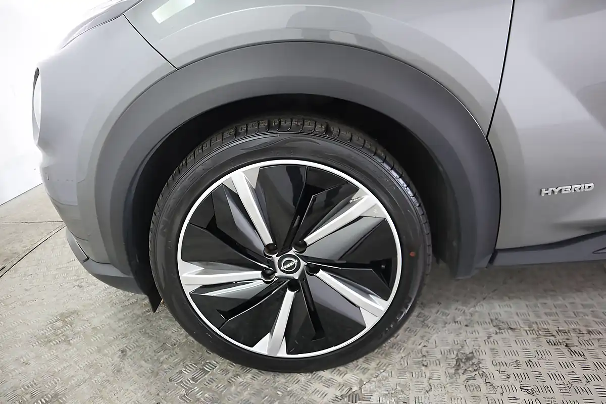 Used 2024 Nissan Juke Tekna+ Grey - Interior and Exterior details 10