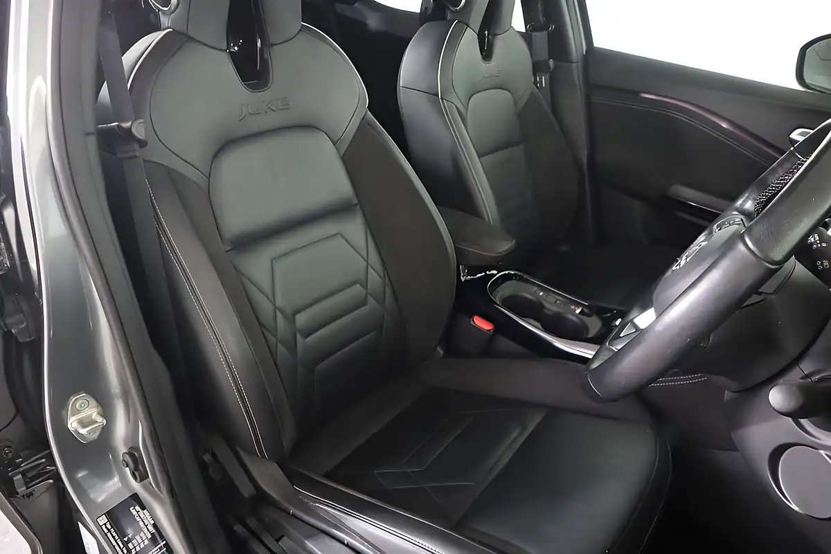 Used 2024 Nissan Juke Tekna+ Grey - Interior and Exterior details 11