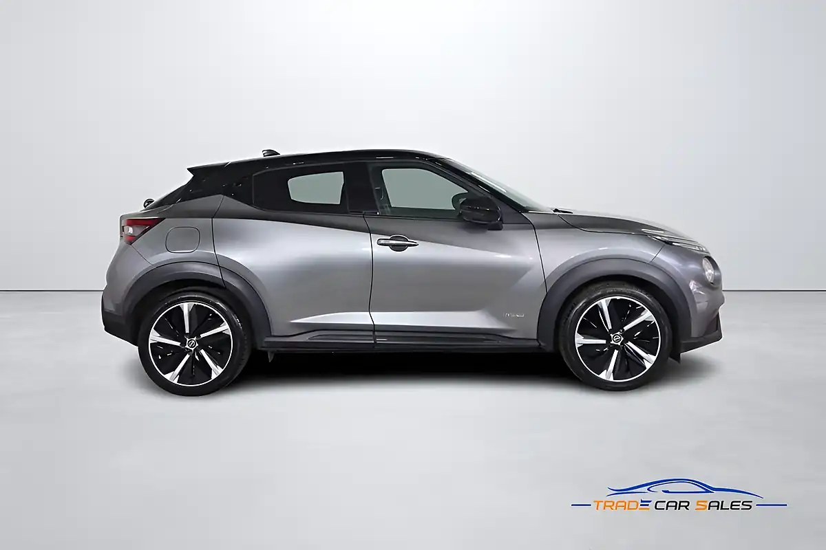 Used 2024 Nissan Juke Tekna+ Grey - Interior and Exterior details 7