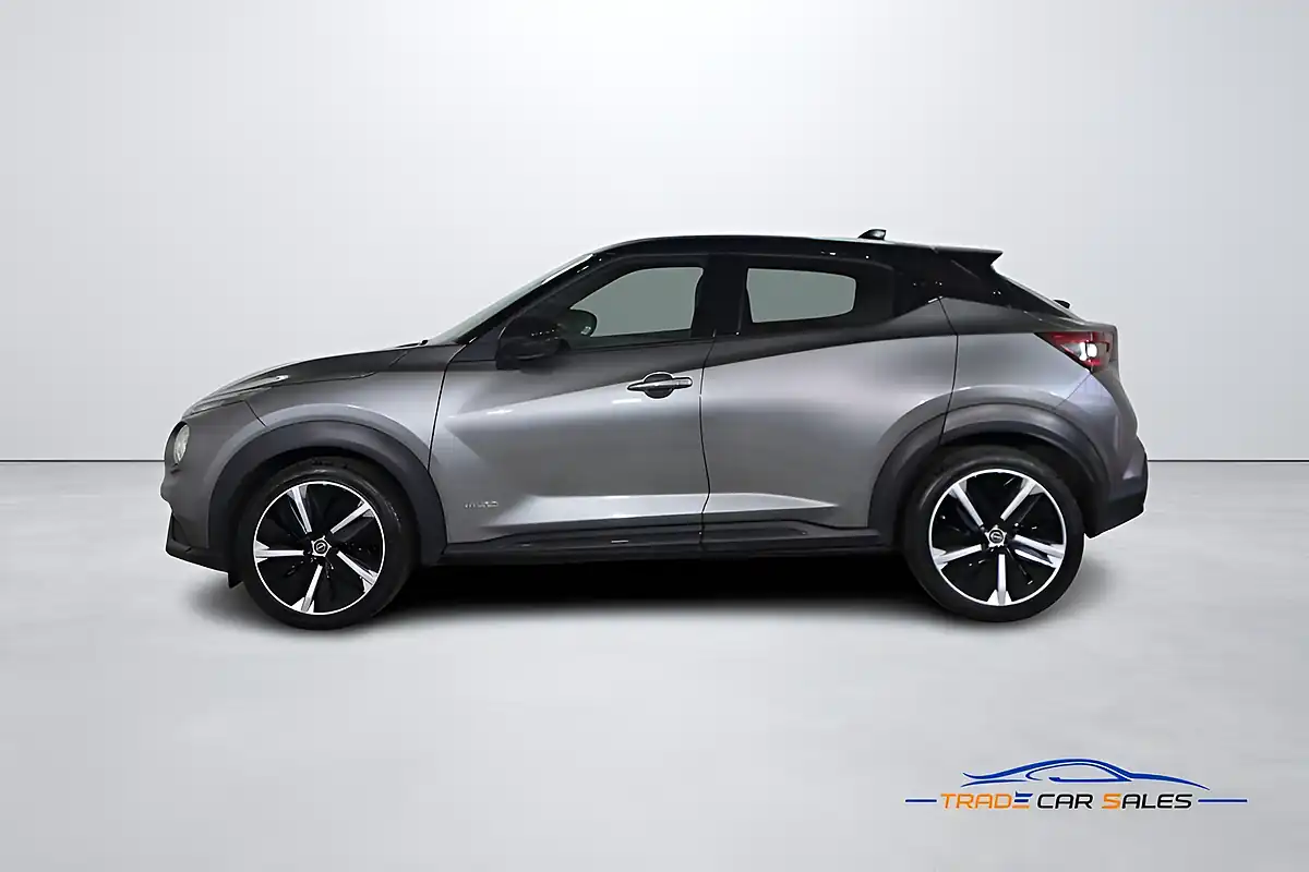 Used 2024 Nissan Juke Tekna+ Grey - Interior and Exterior details 8
