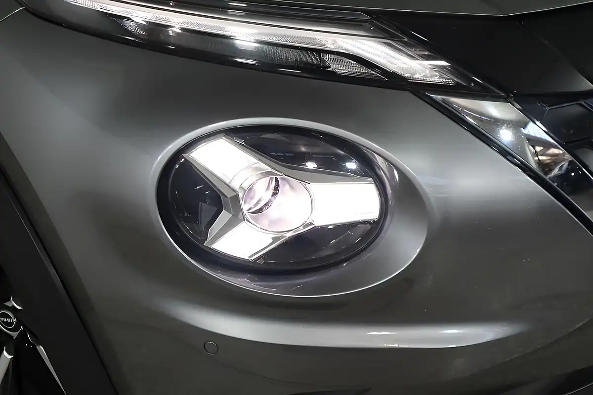 Used 2024 Nissan Juke Tekna+ Grey - Interior and Exterior details 9