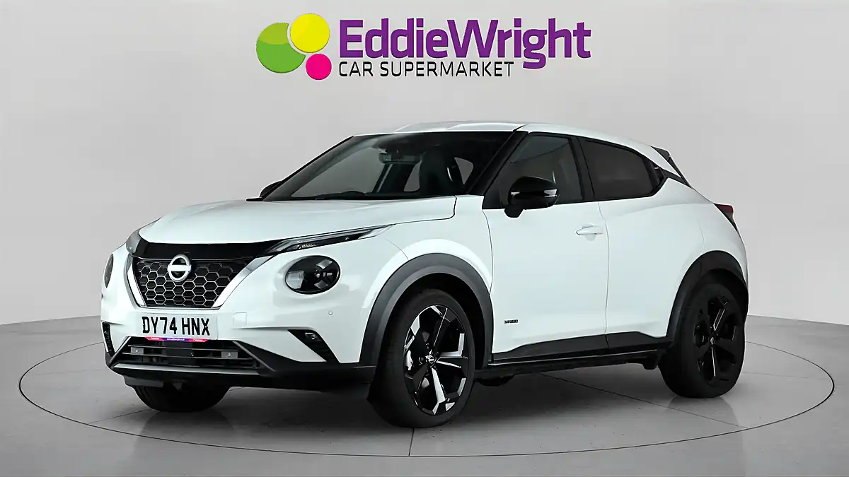 Used 2024 Nissan Juke Tekna White - Interior and Exterior details 3
