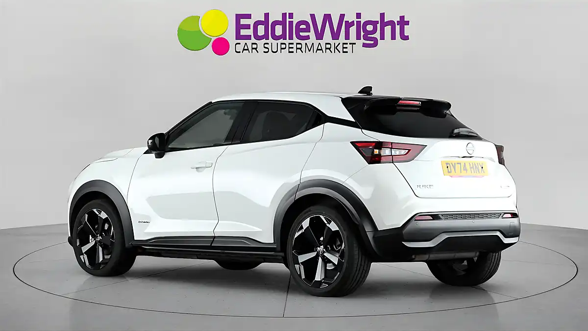 Used 2024 Nissan Juke Tekna White - Interior and Exterior details 5