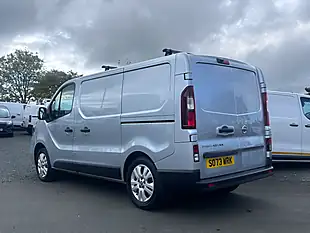 Used 2024 Nissan Primastar Tekna Grey - Interior and Exterior details 6