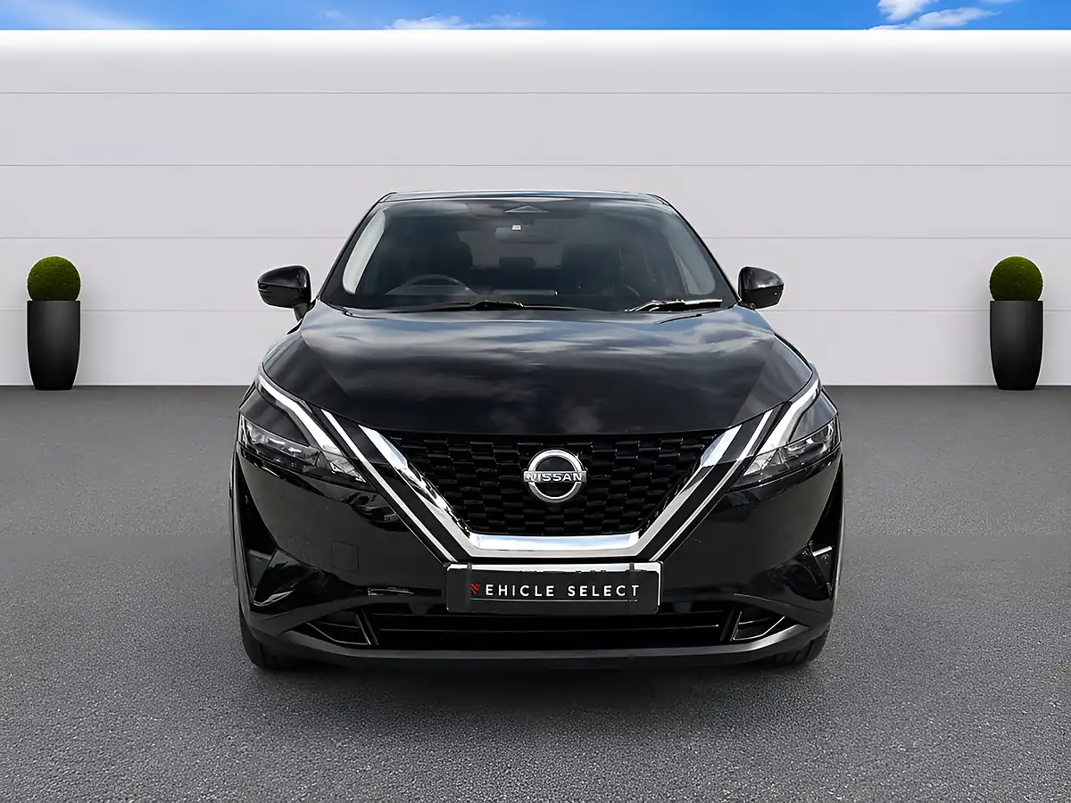 Used 2024 Nissan Qashqai Acenta Premium Black - Interior and Exterior details 6
