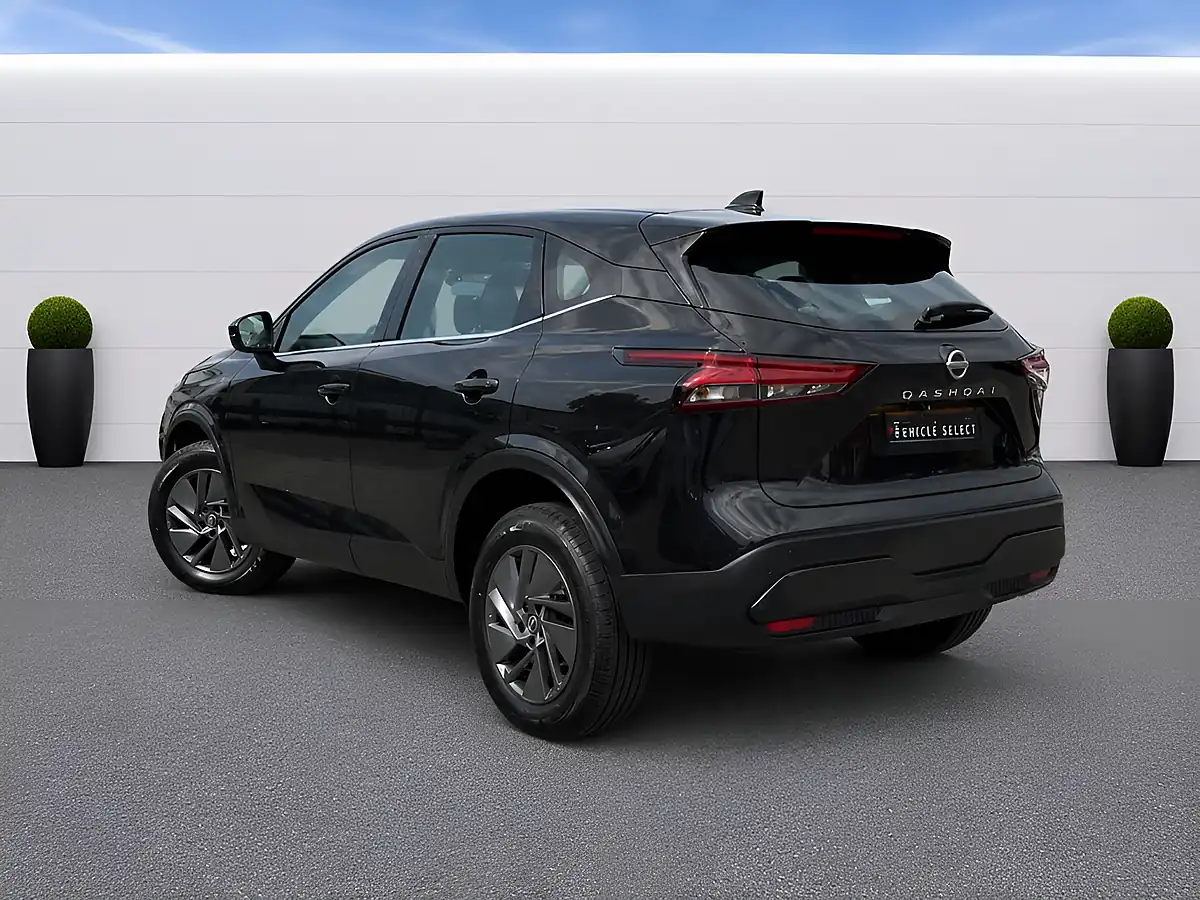 Used 2024 Nissan Qashqai Acenta Premium Black - Interior and Exterior details 9