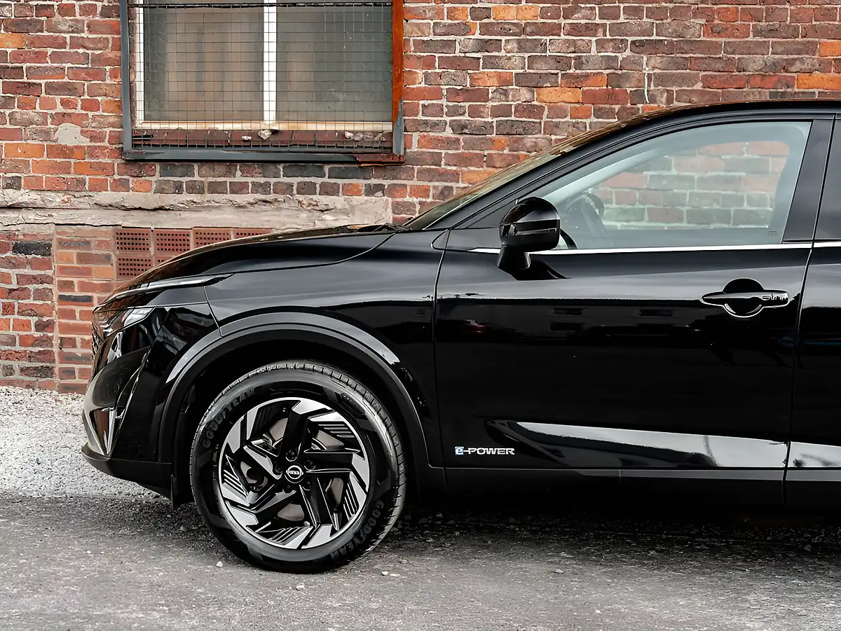 Used 2024 Nissan Qashqai Acenta Premium Black - Interior and Exterior details 12