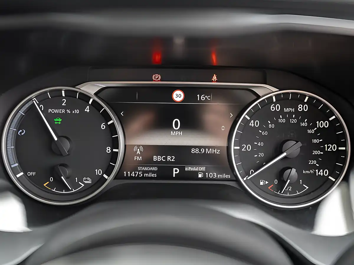 Used 2024 Nissan Qashqai Acenta Premium Black - Interior and Exterior details 13
