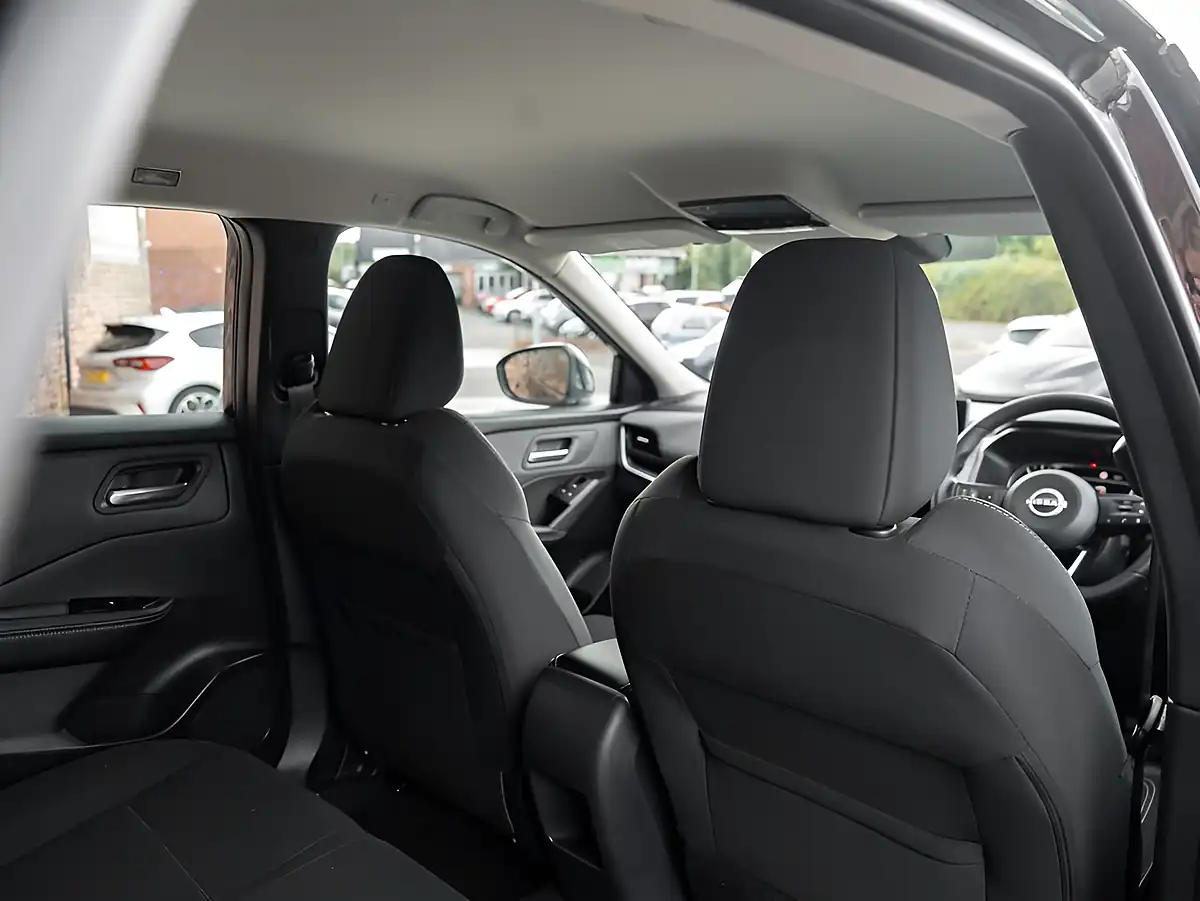 Used 2024 Nissan Qashqai Acenta Premium Black - Interior and Exterior details 6