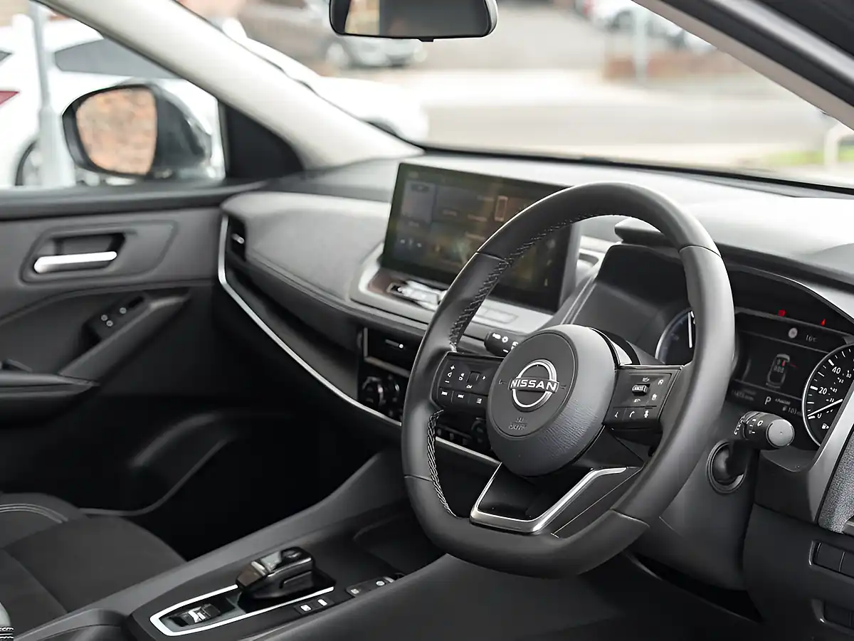 Used 2024 Nissan Qashqai Acenta Premium Black - Interior and Exterior details 8