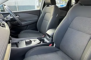Used 2024 Nissan Qashqai Acenta Premium Ceramic Grey - Interior and Exterior details 11