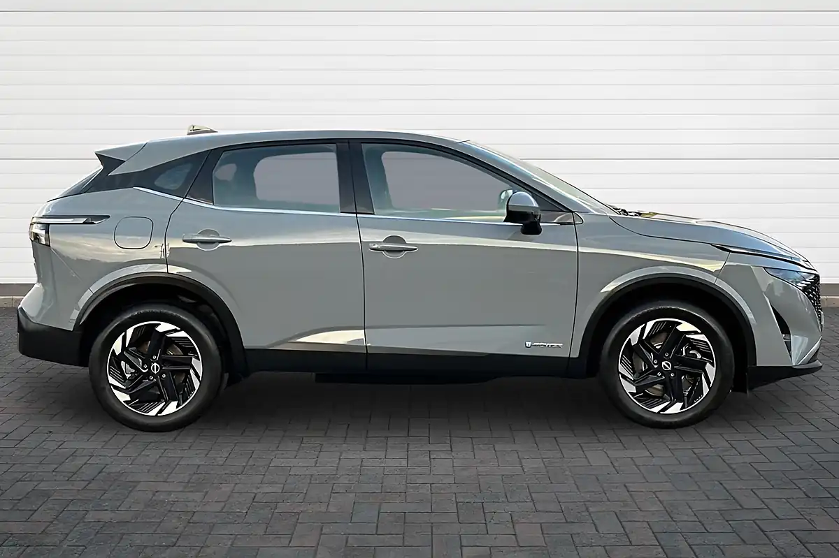 Used 2024 Nissan Qashqai Acenta Premium Ceramic Grey - Interior and Exterior details 2