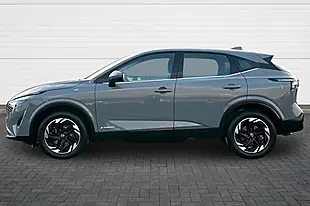 Used 2024 Nissan Qashqai Acenta Premium Ceramic Grey - Interior and Exterior details 6
